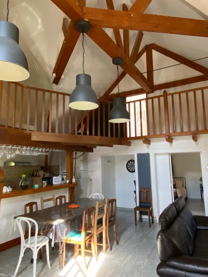 Les 2 Gites Des Chambres De Capucine Carcagny Exteriör bild